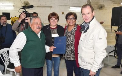 Entrega de subsidio al Centro de Jubilados