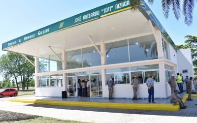 Se descubrió la placa inaugural de la Terminal de Ómnibus