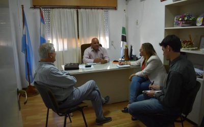 El Intendente Municipal Sr. Fabián Constantino recibió en su despacho a la Ministra de Desarrollo Social de la Provincia Sra. Marisa Paira y al Senador Provincial Dr. Jorge Maradey.