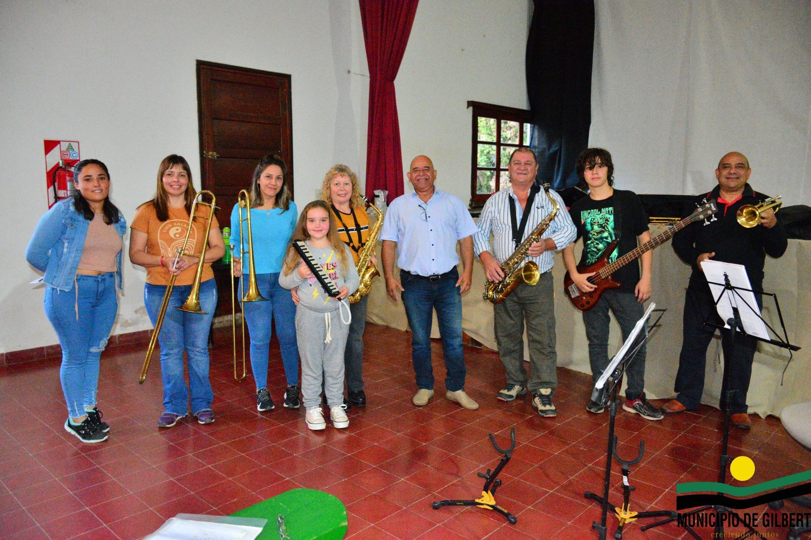 ENTREGA DE INSTRUMENTOS E INSUMOS AL TALLER BANDA MUNICIPAL