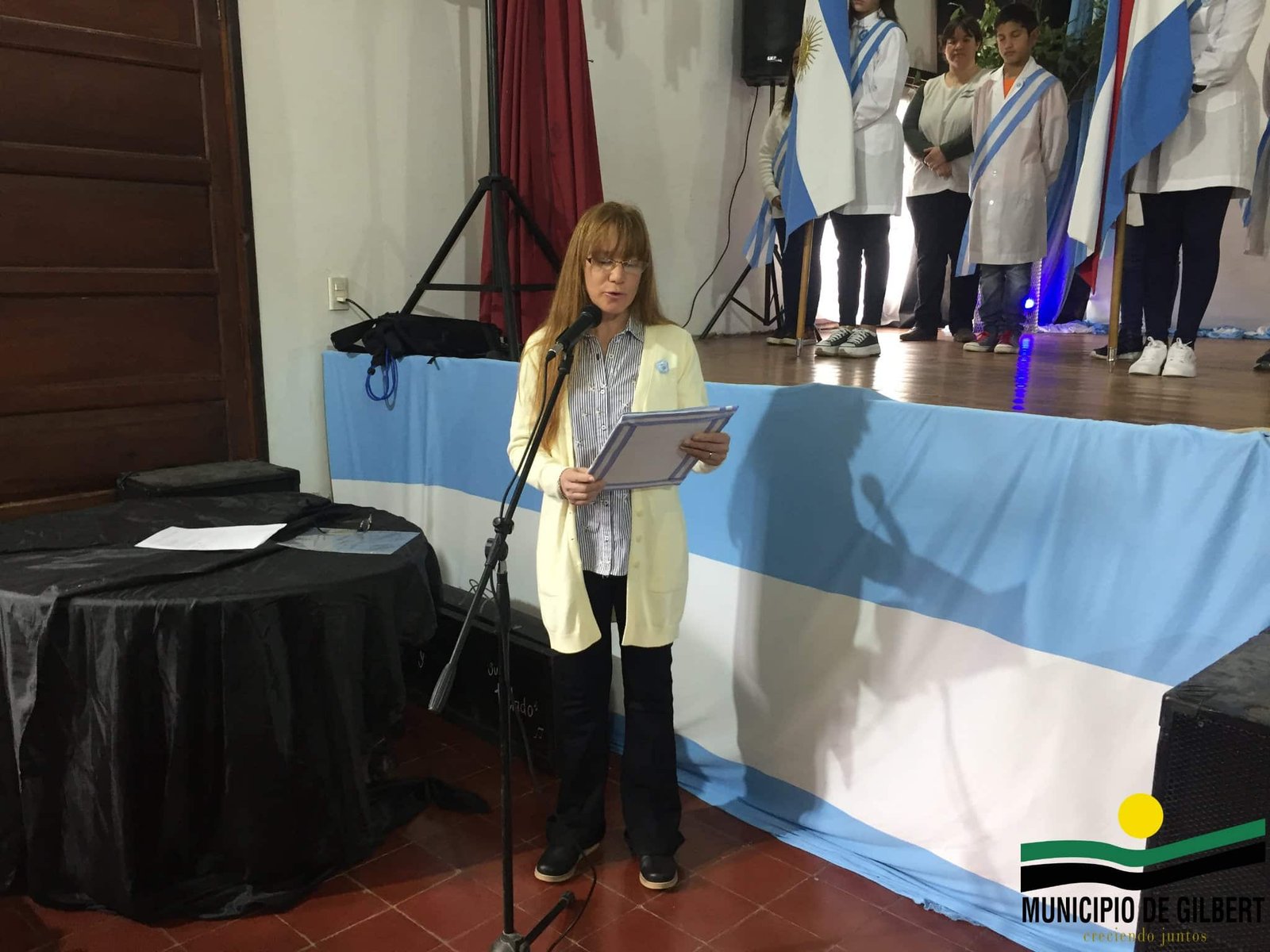 ACTO Y CELEBRACIÓN “9 DE JULIO” EN GILBERT