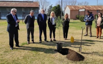 CONFERENCIA DEL EMPABAJADOR DEL PARLAMENTO INTERNACIONAL DE SEGURIDAD Y PAZ PARA SUDAMÉRICA