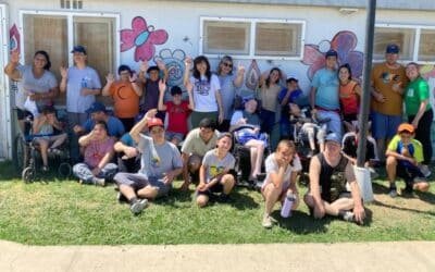 JÓVENES Y ADULTOS CON DISCAPACIDAD JUNTO A LA COORDINADORA EN DISCAPACIDAD DALILA CABRERA Y ACOMPAÑANTE LUCIANA PERCARA REALIZARON UNA VISITA A LA CIUDAD DE BASAVILBASO