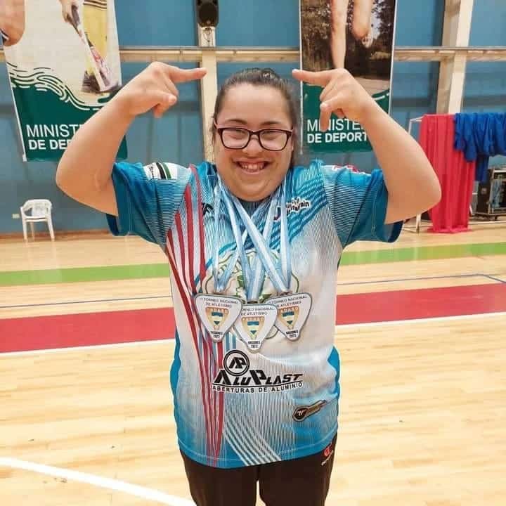 🥇🥇🥇LUCIANA SIGUE COSECHANDO PRIMEROS PUESTOS EN ATLETISMO