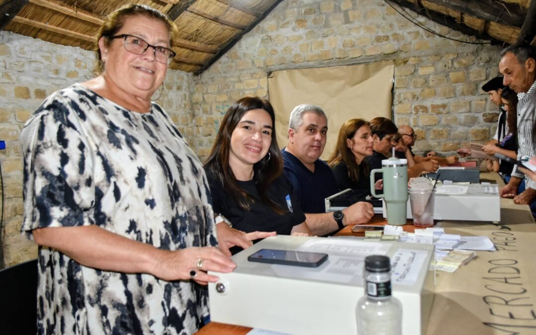 𝗫𝗜𝗫 𝗙𝗶𝗲𝘀𝘁𝗮 𝗱𝗲𝗹 𝗥𝗲𝗲𝗻𝗰𝘂𝗲𝗻𝘁𝗿𝗼 | 𝗜𝗻𝘀𝘁𝗶𝘁𝘂𝗰𝗶𝗼𝗻𝗲𝘀, 𝗲𝗺𝗽𝗿𝗲𝗻𝗱𝗲𝗱𝗼𝗿𝗲𝘀 𝘆 𝗮𝗿𝘁𝗲𝘀𝗮𝗻𝗼𝘀