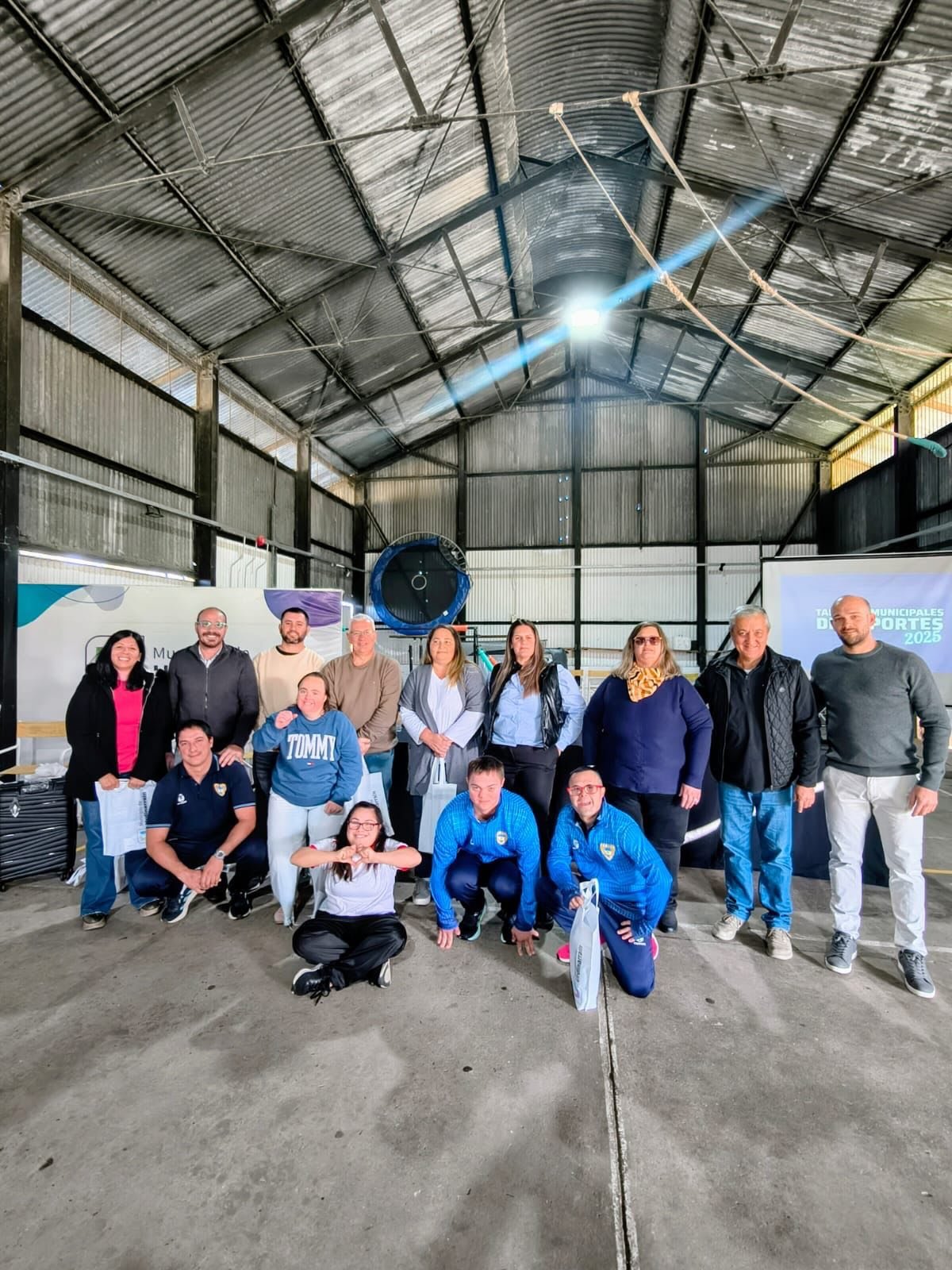 𝗥𝗲𝗰𝗼𝗻𝗼𝗰𝗶𝗺𝗶𝗲𝗻𝘁𝗼 𝗮 𝗱𝗲𝗽𝗼𝗿𝘁𝗶𝘀𝘁𝗮𝘀 𝗾𝘂𝗲 𝗹𝗹𝗲𝘃𝗮𝗿𝗮́𝗻 𝗻𝘂𝗲𝘀𝘁𝗿𝗮 𝗯𝗮𝗻𝗱𝗲𝗿𝗮 𝗮𝗹 𝗺𝘂𝗻𝗱𝗶𝗮𝗹