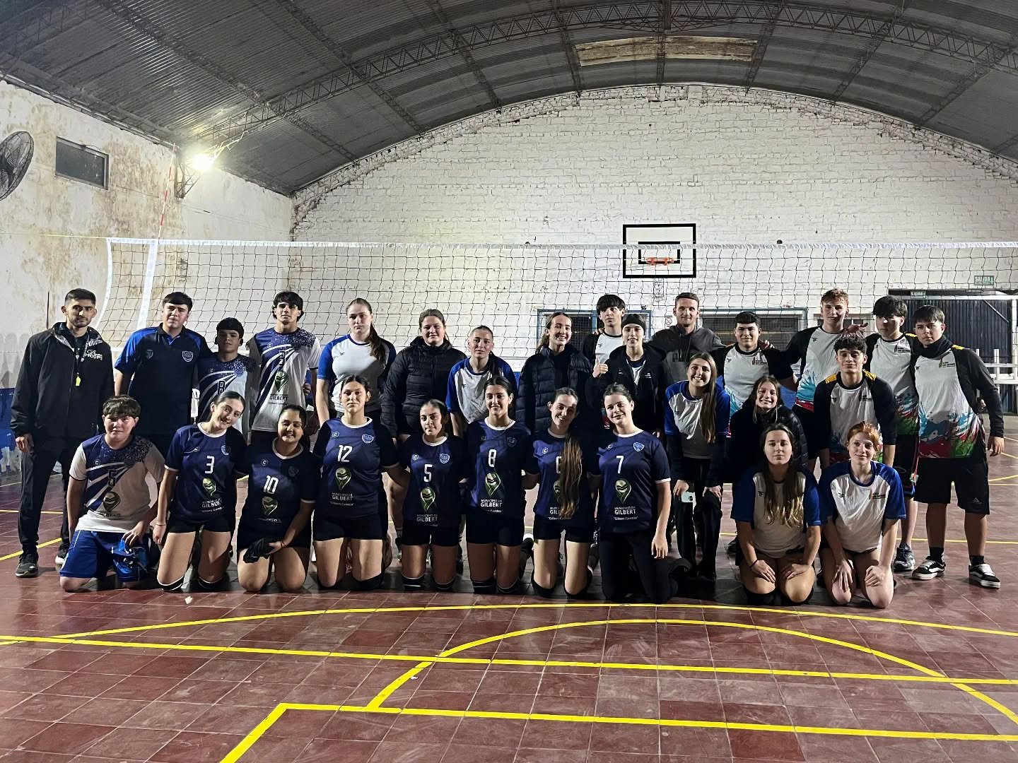 𝗔𝗻𝗳𝗶𝘁𝗿𝗶𝗼𝗻𝗲𝘀 𝗱𝗲 𝘂𝗻 𝗻𝘂𝗲𝘃𝗼 𝗲𝗻𝗰𝘂𝗲𝗻𝘁𝗿𝗼 𝗱𝗲𝗽𝗼𝗿𝘁𝗶𝘃𝗼: 𝗿𝗲𝗰𝗶𝗯𝗶𝗺𝗼𝘀 𝗮 𝗹𝗼𝘀 𝗷𝘂𝘃𝗲𝗻𝗶𝗹𝗲𝘀 𝗱𝗲 𝗔𝗹𝗱𝗲𝗮 𝗦𝗮𝗻 𝗔𝗻𝘁𝗼𝗻𝗶𝗼 𝗲𝗻 𝗻𝘂𝗲𝘀𝘁𝗿𝗼 𝗺𝘂𝗻𝗶𝗰𝗶𝗽𝗶𝗼.