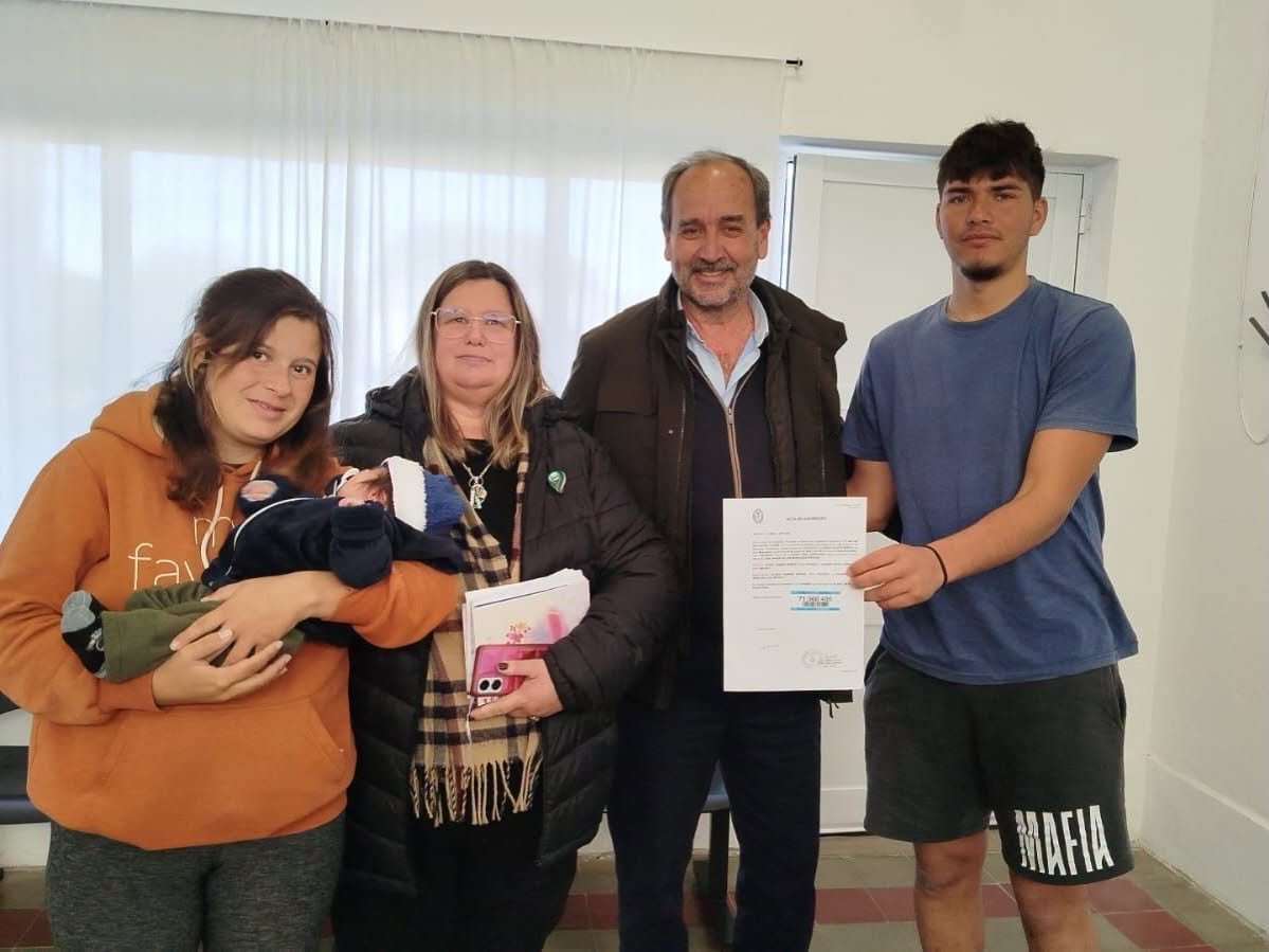 𝗣𝗿𝗶𝗺𝗲𝗿 𝗡𝗮𝗰𝗶𝗺𝗶𝗲𝗻𝘁𝗼 𝗜𝗻𝘀𝗰𝗿𝗶𝗽𝘁𝗼 𝗲𝗻 𝗚𝗶𝗹𝗯𝗲𝗿𝘁