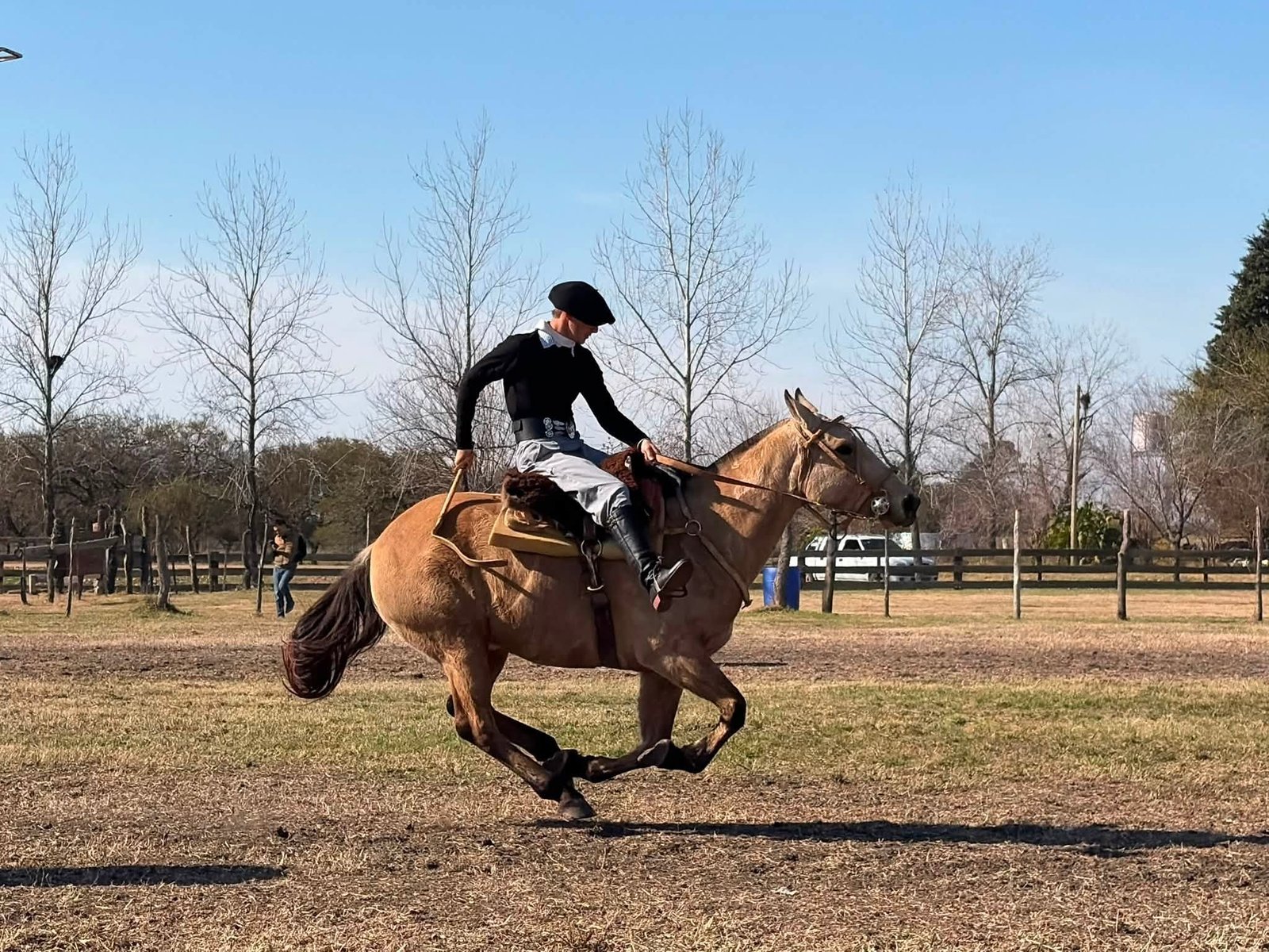 𝟵 𝗱𝗲 𝗝𝘂𝗹𝗶𝗼 “𝗗𝗶́𝗮 𝗱𝗲 𝗹𝗮 𝗜𝗻𝗱𝗲𝗽𝗲𝗻𝗱𝗲𝗻𝗰𝗶𝗮” | 𝗗𝗲𝘀𝘁𝗿𝗲𝘇𝗮𝘀 𝗖𝗿𝗶𝗼𝗹𝗹𝗮𝘀