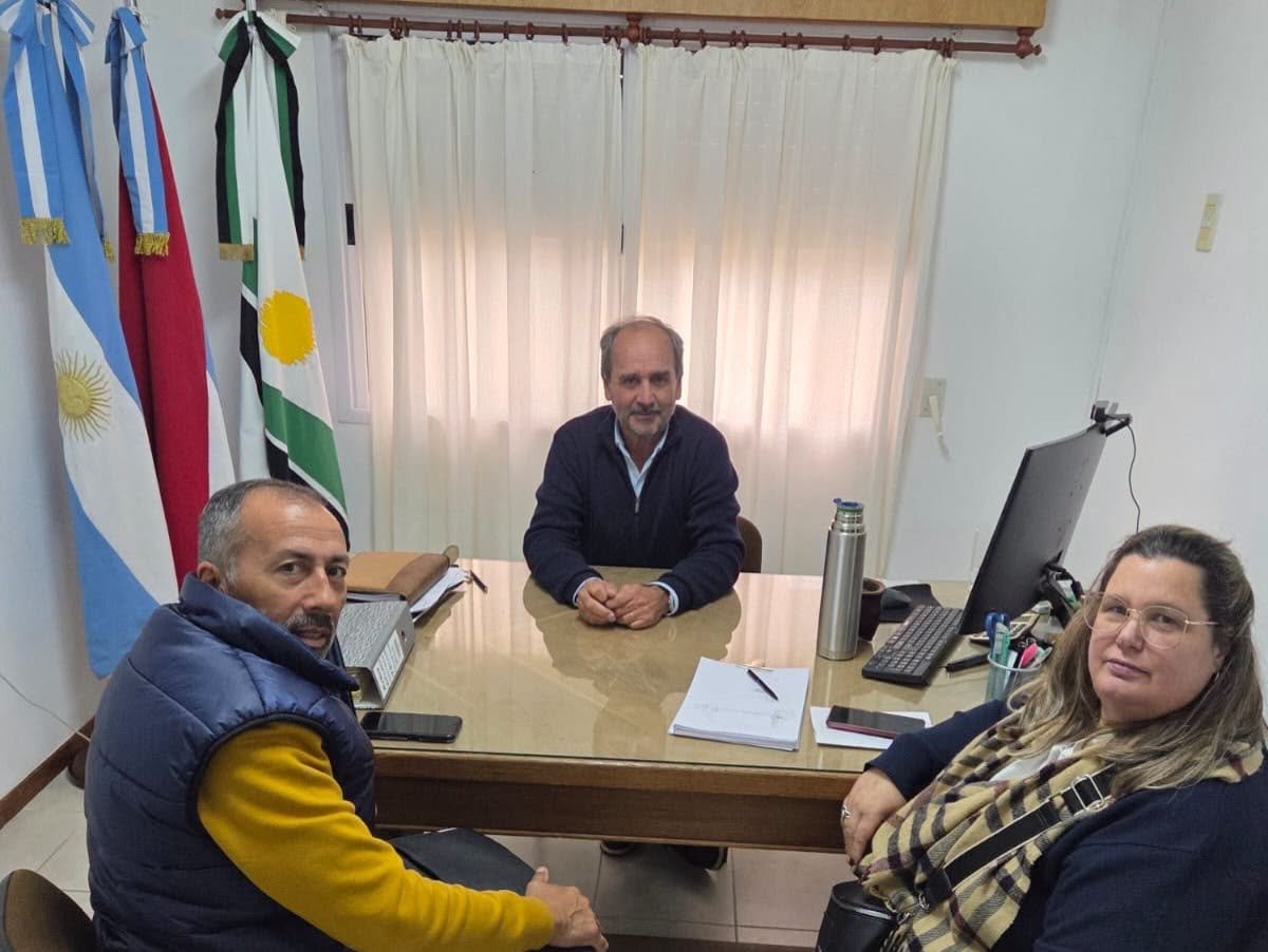 𝗘𝗻𝗰𝘂𝗲𝗻𝘁𝗿𝗼 𝗶𝗻𝘀𝘁𝗶𝘁𝘂𝗰𝗶𝗼𝗻𝗮𝗹 𝗽𝗮𝗿𝗮 𝗳𝗼𝗿𝘁𝗮𝗹𝗲𝗰𝗲𝗿 𝗹𝗮 𝗶𝗻𝗳𝗿𝗮𝗲𝘀𝘁𝗿𝘂𝗰𝘁𝘂𝗿𝗮 𝘃𝗶𝗮𝗹 𝗱𝗲 𝗹𝗮 𝗹𝗼𝗰𝗮𝗹𝗶𝗱𝗮𝗱