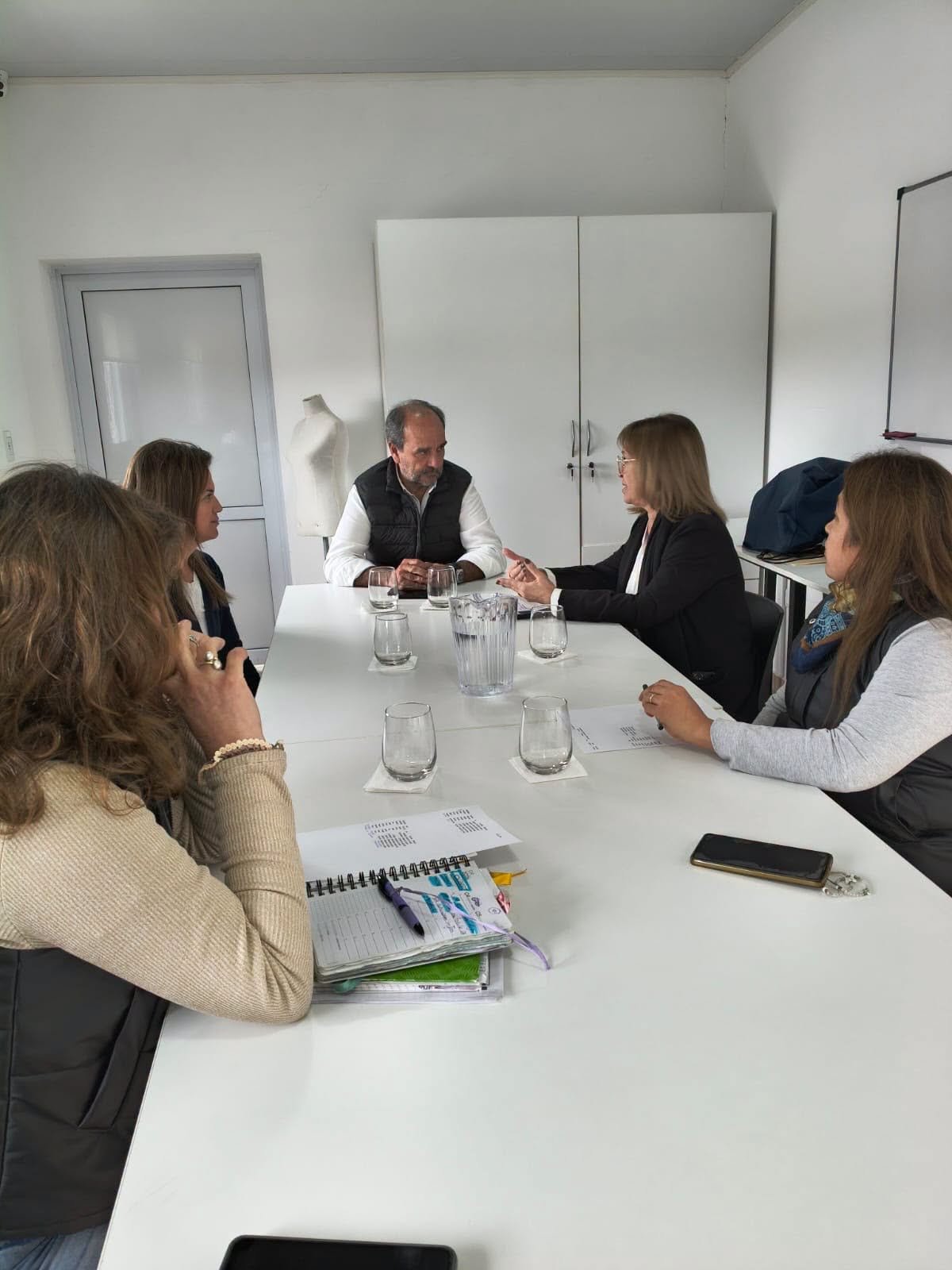 𝗟𝗮 𝗖𝗮𝘀𝗶𝘁𝗮 𝗶𝗻𝗶𝗰𝗶𝗮𝗿𝗮́ 𝘂𝗻 𝗻𝘂𝗲𝘃𝗼 𝗰𝘂𝗮𝘁𝗿𝗶𝗺𝗲𝘀𝘁𝗿𝗲 𝗰𝗼𝗻 𝘀𝗶𝗲𝘁𝗲 𝗽𝗿𝗼𝗽𝘂𝗲𝘀𝘁𝗮𝘀 𝗱𝗲 𝗳𝗼𝗿𝗺𝗮𝗰𝗶𝗼́𝗻 𝗹𝗮𝗯𝗼𝗿𝗮𝗹